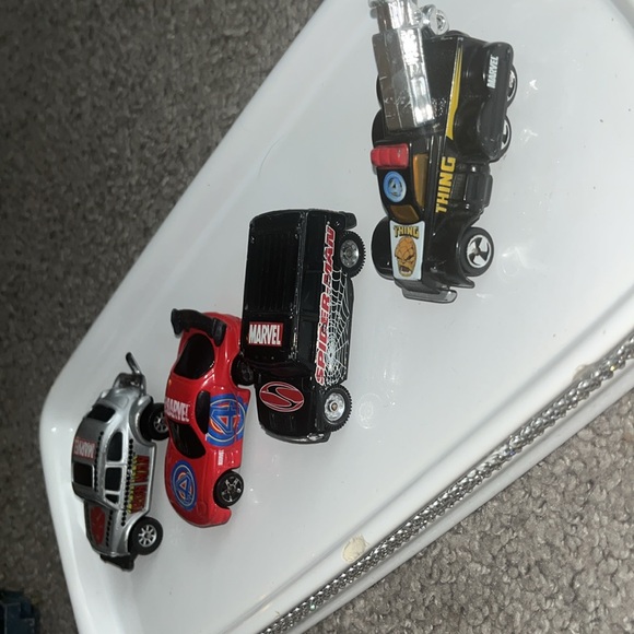 Marvel Car Lot 4 total - Picture 2 of 9